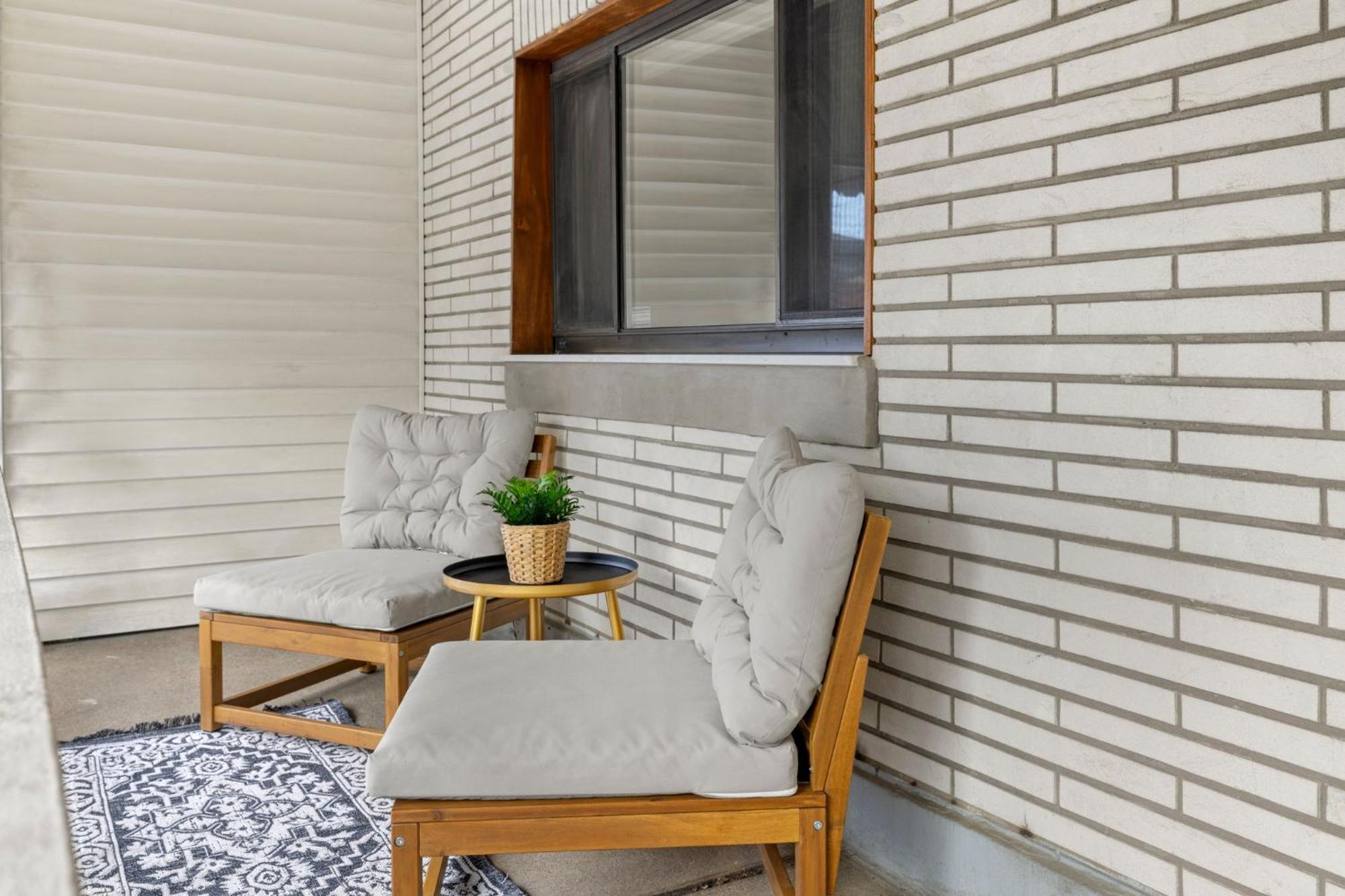 Bed & Breakfast Contemporary Loft 5-min To Downtown