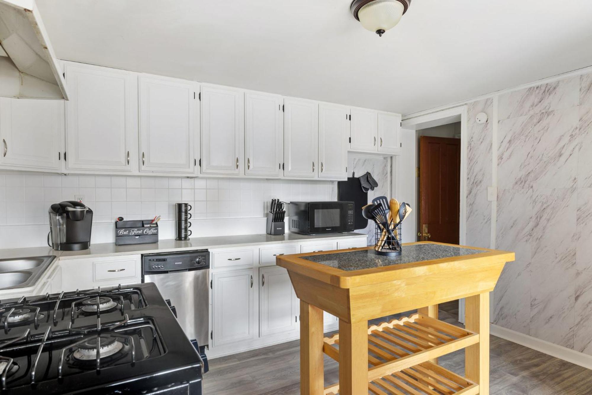 Contemporary Loft 5-min To Downtown