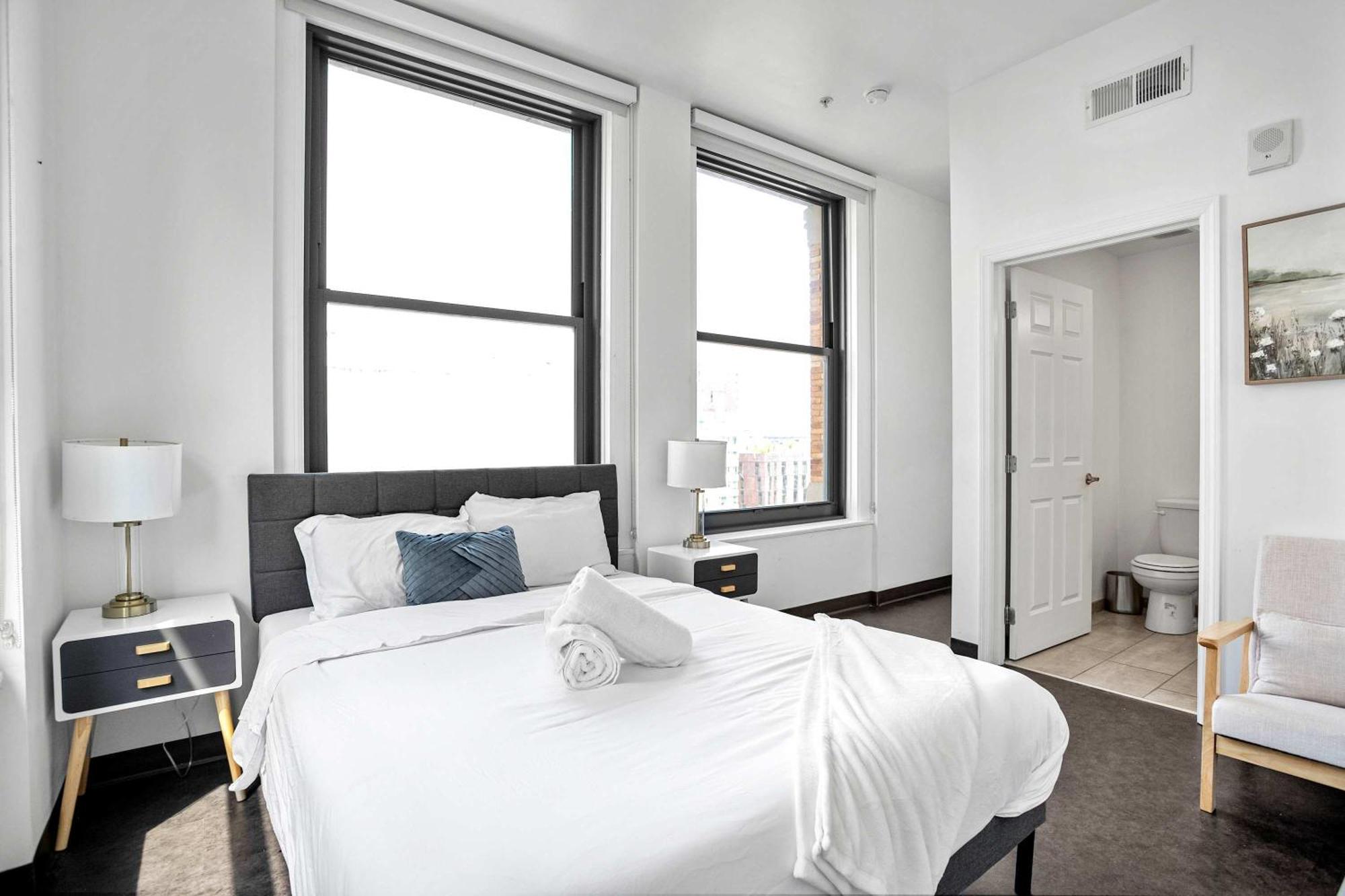 Cozysuites Stunning 1br In Downtown Pitts #15