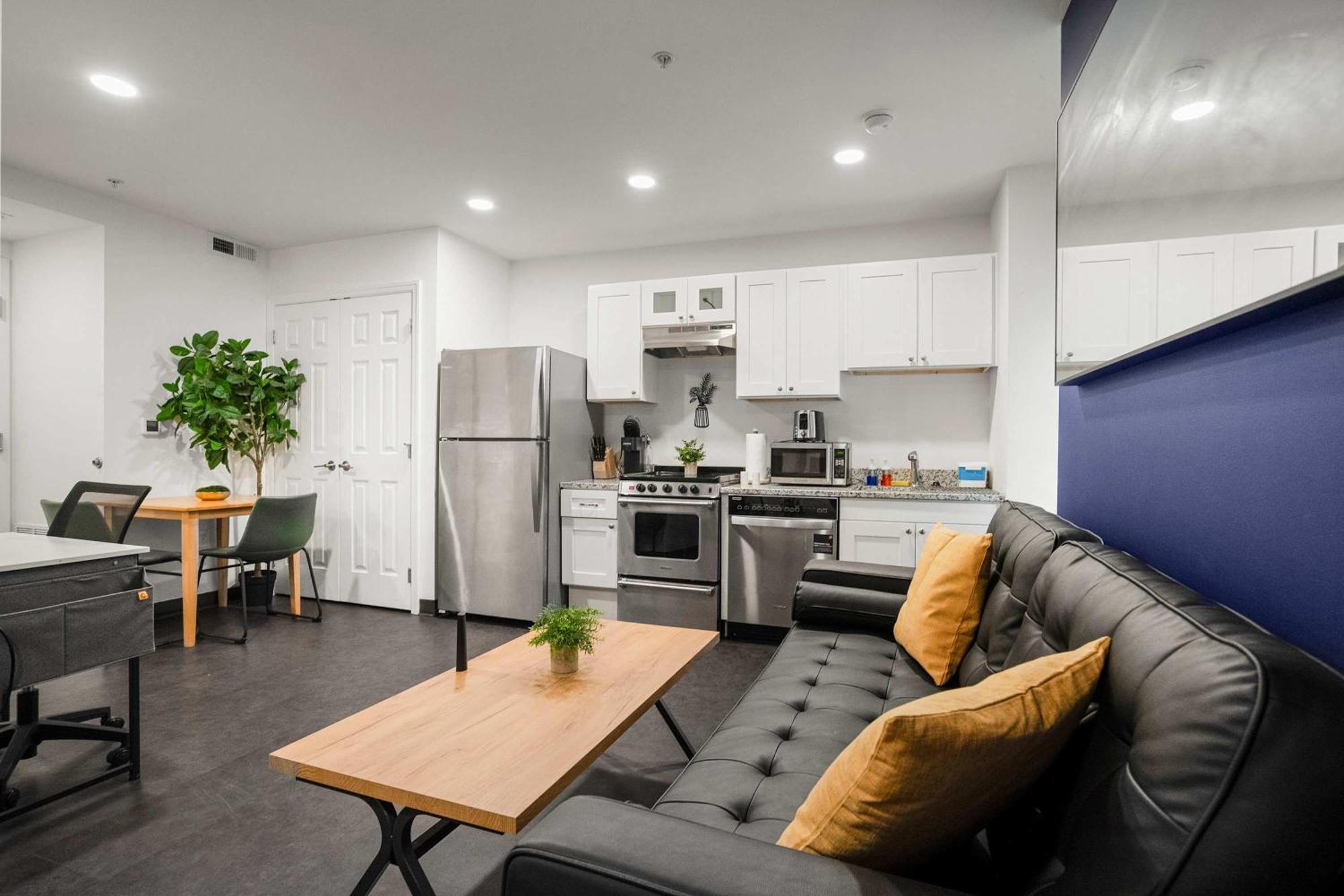 Apartment Cozysuites Stunning 1br In Downtown Pitts 1