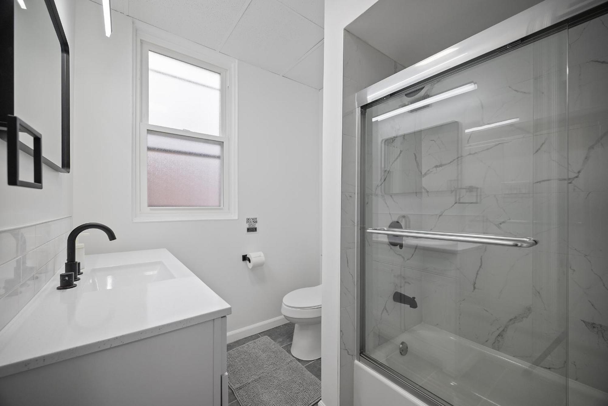 Shadyside, !g Modern And Bright Private Bedroom With Shared Bathroom *