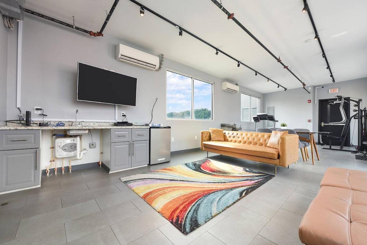 Modern Downtown Loft Near Pnc Park *