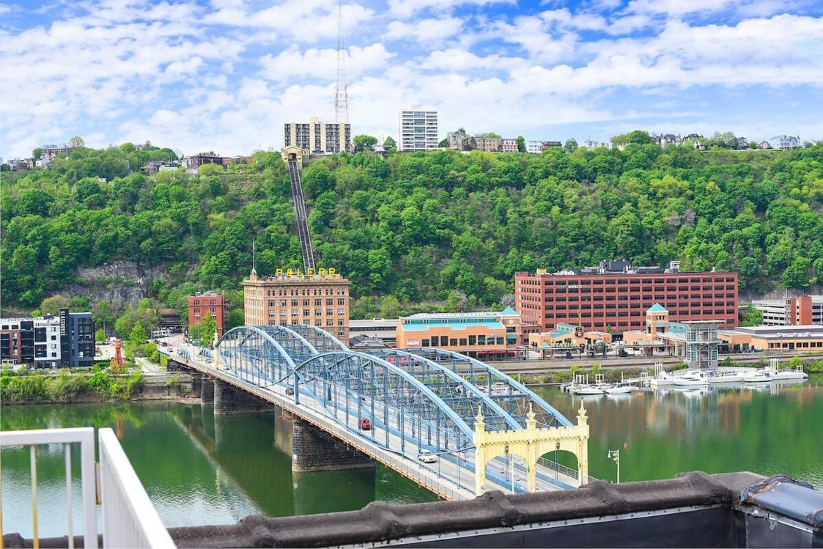 Modern Downtown Loft Near Pnc Park * Pittsburgh