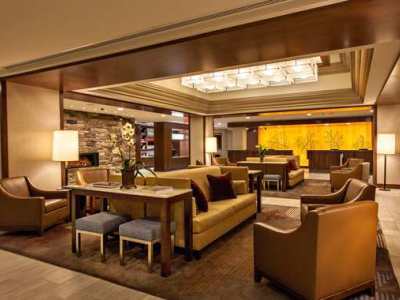 Hotel Doubletree By Hilton Pittsburgh-green Tree Pittsburgh