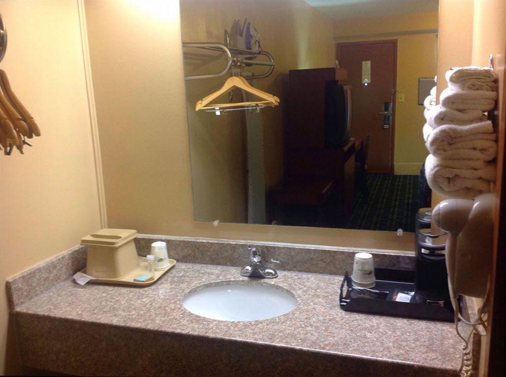 Motel Hilltop Pittsburgh Crafton