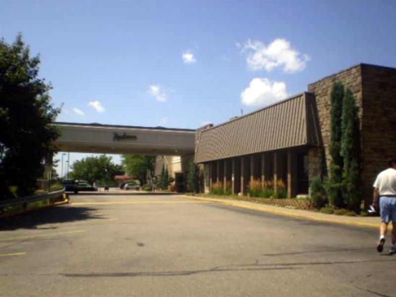 Hotel Doubletree By Hilton Pittsburgh-green Tree 4*