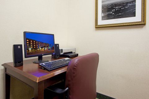 Express & Pittsburgh-south Side By Ihg Pittsburgh