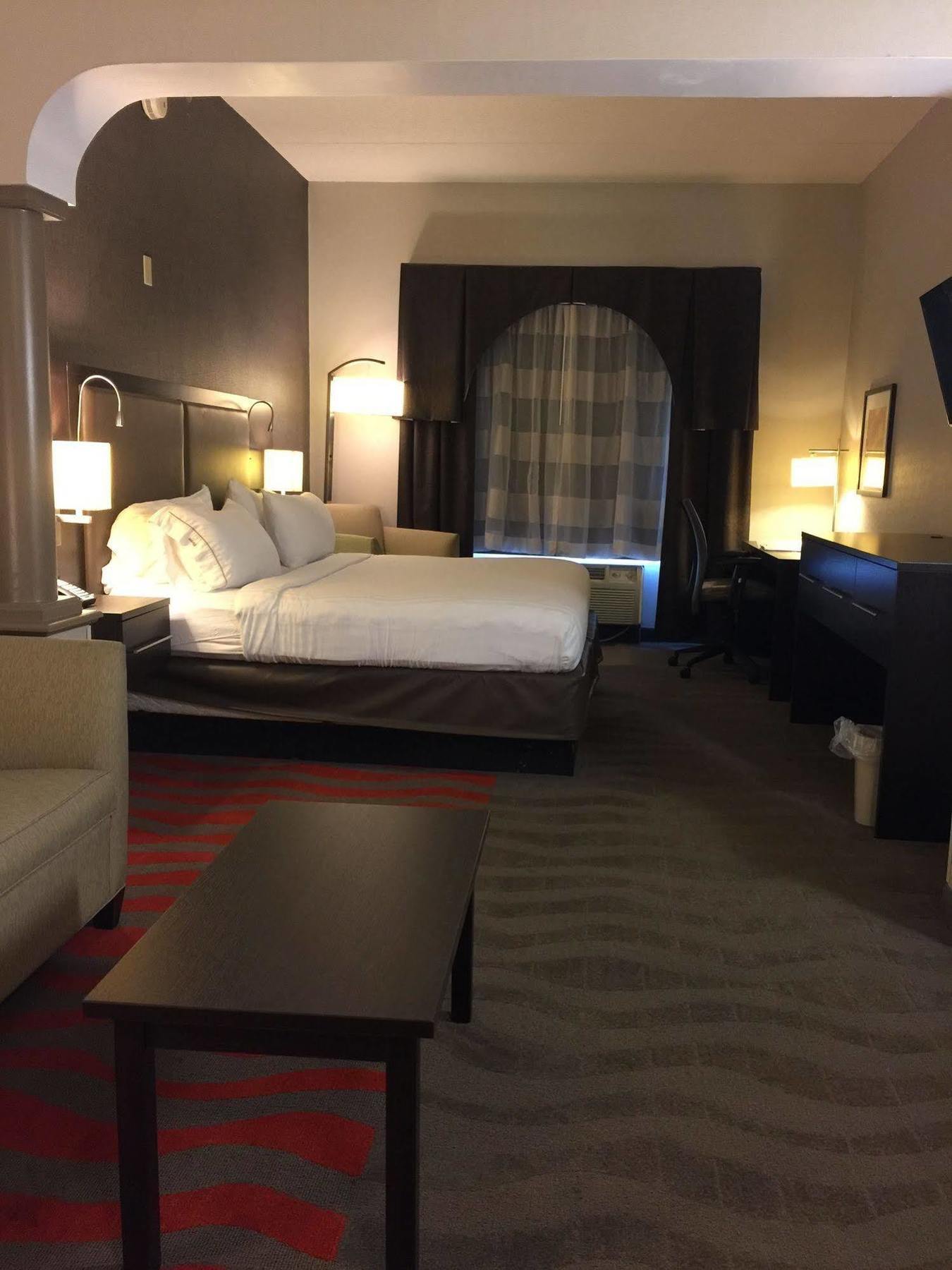 Express & Pittsburgh-south Side By Ihg Hotel