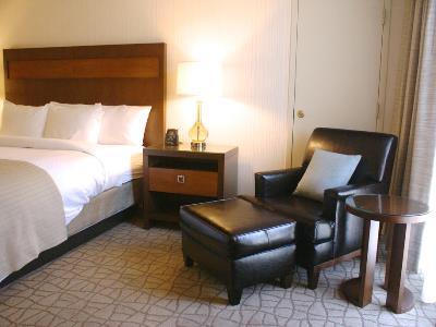 Doubletree By Hilton Pittsburgh-green Tree