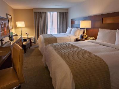 Hotel Doubletree By Hilton Pittsburgh-green Tree 4*