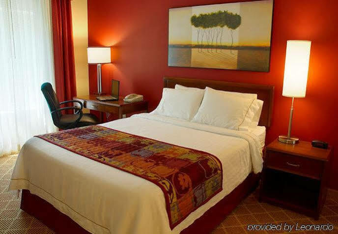 Hotel By Marriott University/medical Center Pittsburgh