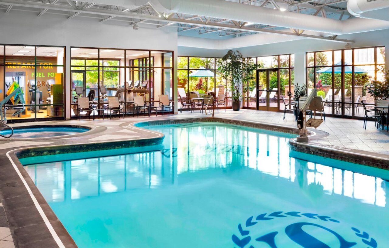 Hotel Sheraton At Station Square